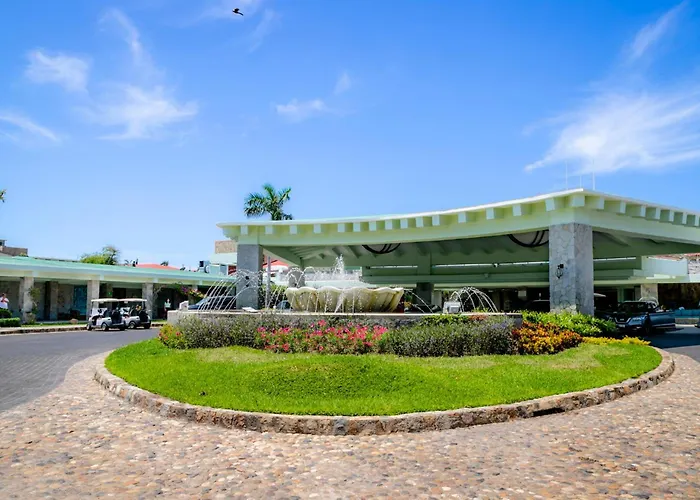 Pierre Mundo Imperial Riviera Diamante Acapulco